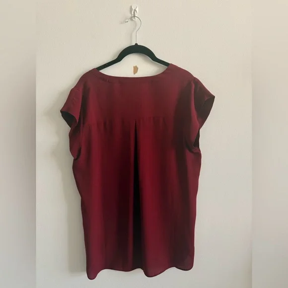 Reitmans Deep Wine V-Neck Cap Sleeve Blouse - Picture 2 of 2